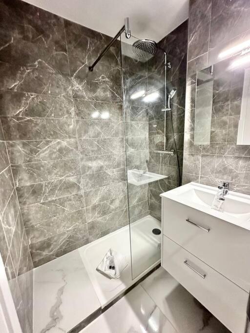 Appartement Superbe Neuf - A 5 Min A Pied